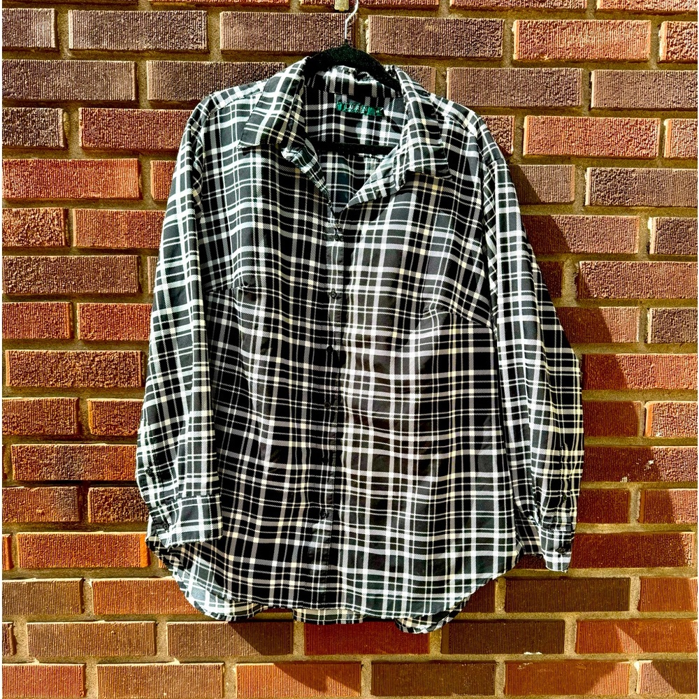 Lauren blouse 3X EUC close black and off-white, light weight, dressy, polyester